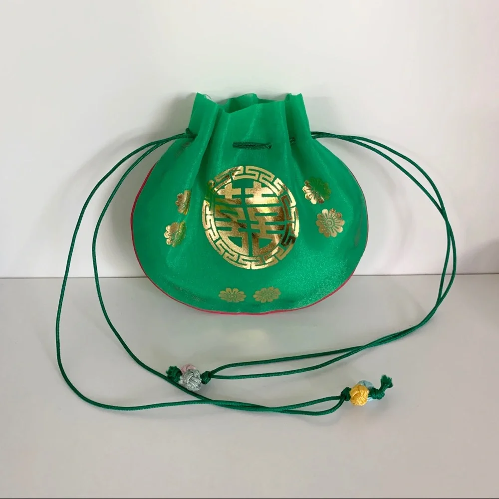 Hold 90’s vintage pouch